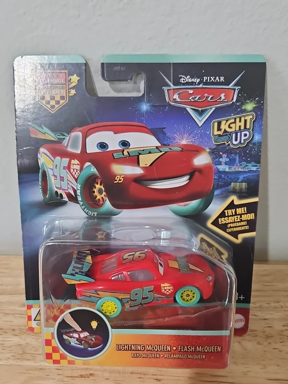 Disney Pixar Cars Light Up Lightning McQueen NIP Mattel